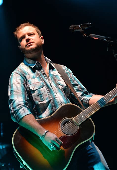 Wade bowen - [Verse 1: Wade Bowen] A guitar won't change the world But there's nights that I feel like it has A singer can't put lonely in a song Until he's felt lonely like that Callused fingers, a poured out ...